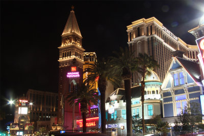 Las Vegas by night (5)