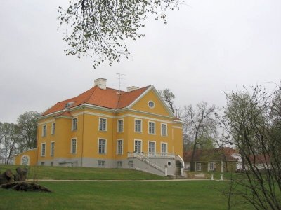 Palmse Manor from the rear 