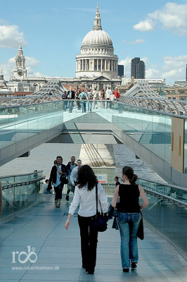 Millennium Bridge