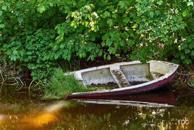 The forgotten boat in the creak / Båden i åen