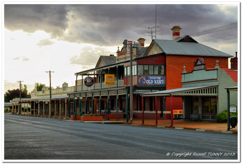 Commercial Hotel