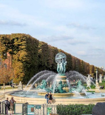 Paris - Fontaine du jardin Marco Polo