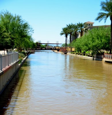The canal through Scottsdale