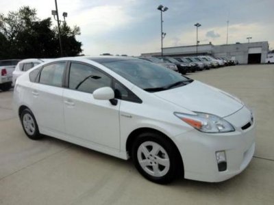 2010 Blizzard Pearl Prius