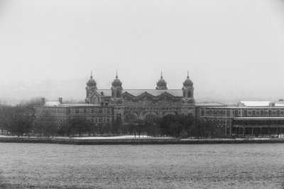 ellis island-1.jpg
