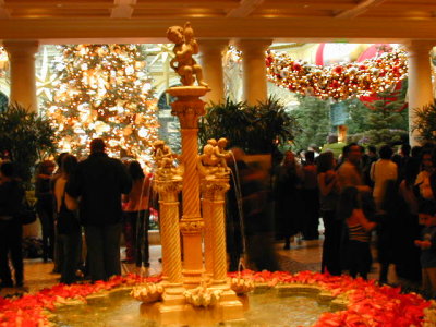 A crowded Atrium on Christmas Day