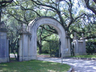 The entrance to Wormsloe