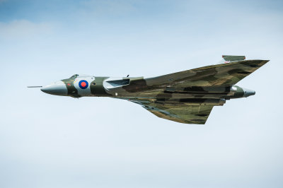 3g Vulcan XH558.jpg