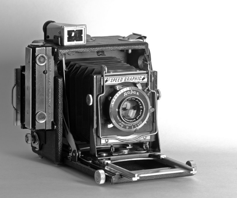 DSC_5005_CROP BW_LG.jpg