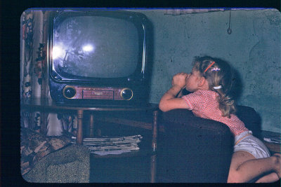 2-tv watcher_1950's.jpg