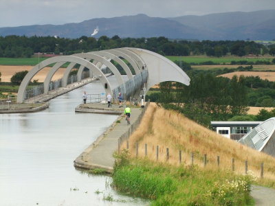 The  Falkirk  Wheel , from  the  upper  canal.