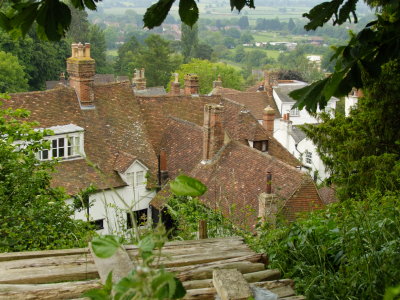 Looking  over  the  roofs  of  Sutton  Valence.