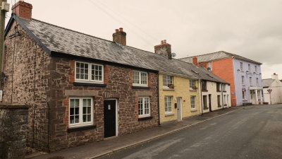 Cottages  and  a  Coaching  Inn (that was)