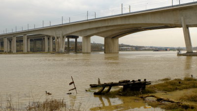 The  Medway  Hi Speed  Rail  Bridge , with  the  M2  road  bridge  behind.