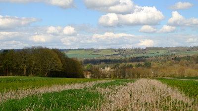 White  fluffy  clouds  over  the  North  Downs.