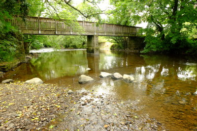The  new  shaking  bridge over  the  River  Ython