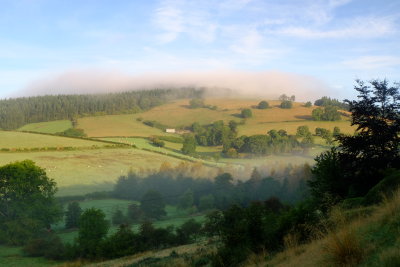 Burrow  Walls  hillfort : the  day  the  mist  split.