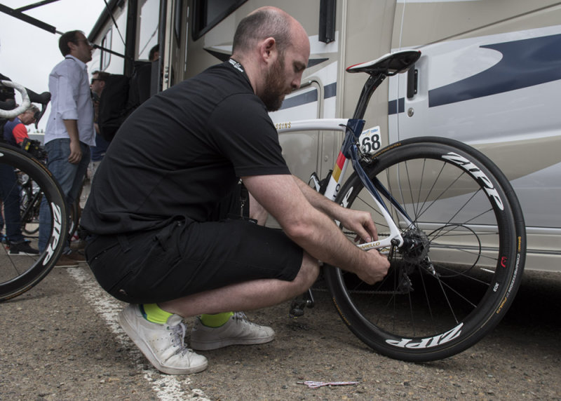 Wiggins Team Mechanic 0278