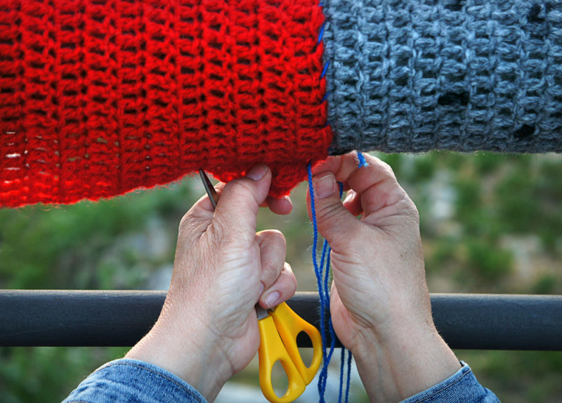 Urban Knitting. Pont a Cerdanyola