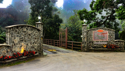 Entrance to the Saegre Mountain Lodge