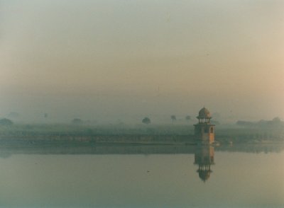 Morning light in Agra