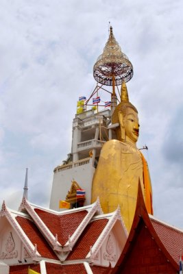 Bangkok, golden Buddha shrine