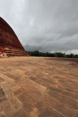 Jetavanarama Dagobe Anuradhapura