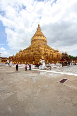 Bagan, Schwezigon pagoda
