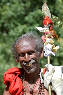 pilgrim on the way to Kataragama festival