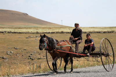 farmer & son near Kars