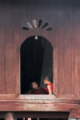 Shwe Yaunghwe Kyaung Monastery