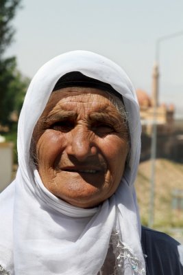 kurdish woman, dogubeyazit