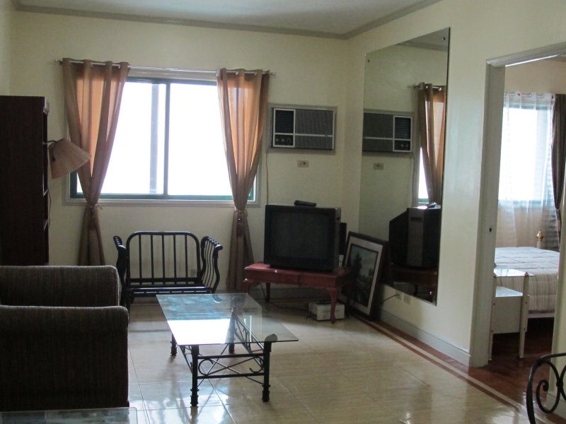 1BR for Sale or Lease in Salcedo