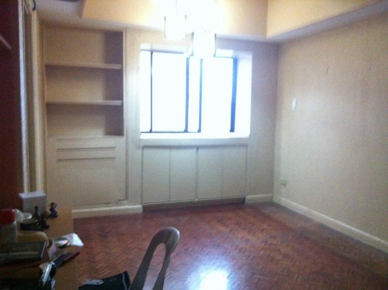 58SQ.m. Office Space for Lease in Legaspi Village--tenanted
