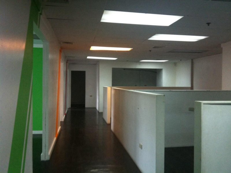 280sq.m. Office Space in Legaspi