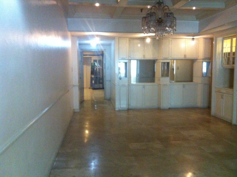 127SQ.m. Office Space along Salcedo Village