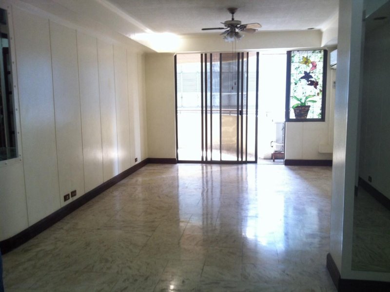 3BR for Sale along Salcedo