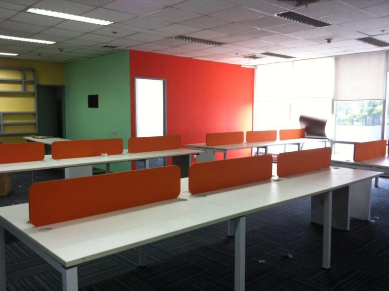 135SQ.m. Office Space for Lease in Salcedo Village