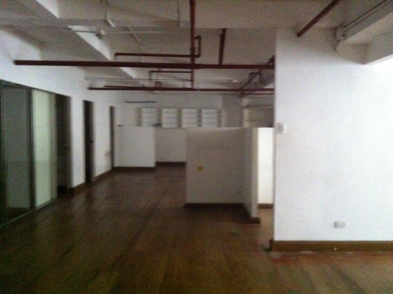 271Sq.m Office Space along Salcedo