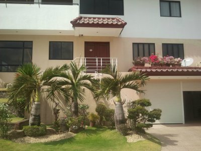 House and Lot for Sale in Punta Fuego