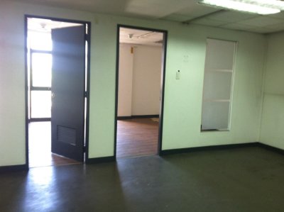 140Sq.m. Office Space for Lease in Buendia