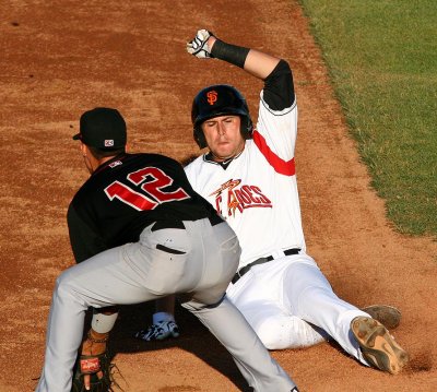 Volcanoes 3 Canadians 5  -  06/22/2015
