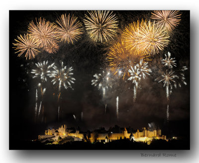 Feux d'artifices sur Carcassonne-Fireworks over Carcassonne, France