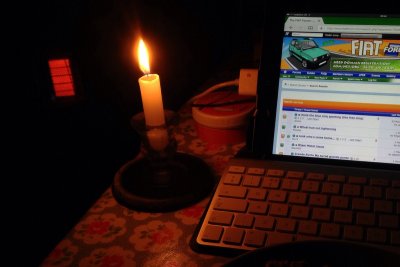 Power cut III: the dining table