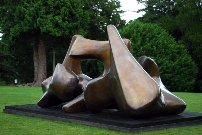 Moore: Three Piece Sculpture: Vertebrae (1968-69)