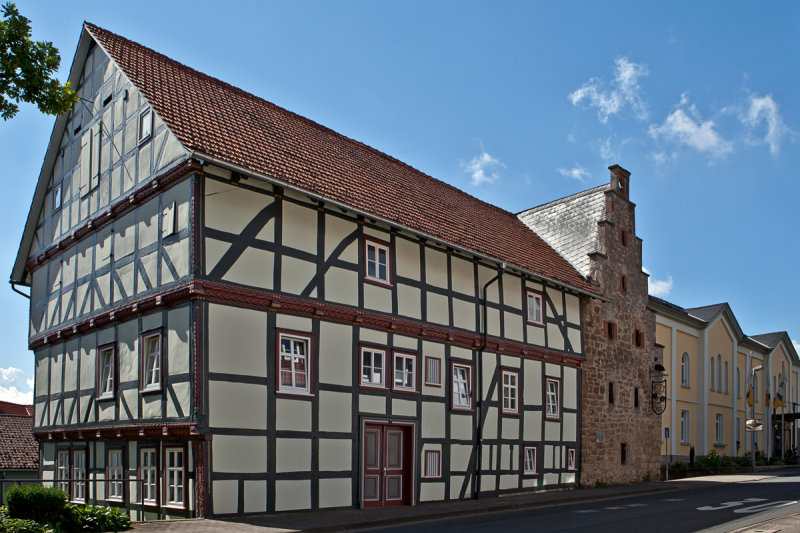 Spukhaus (erb. 1300 n Chr.) und Jugendherberge