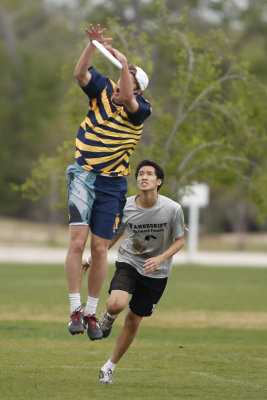 0084hp frisbee_collegestation_033013.JPG