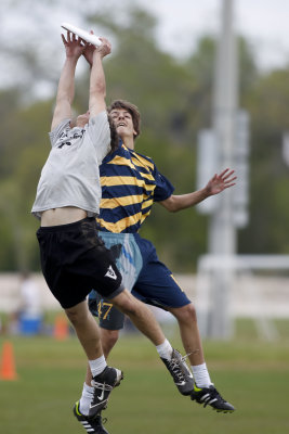 0086hp frisbee_collegestation_033013.JPG