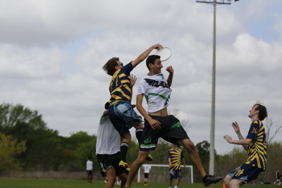 0168hp frisbee_collegestation_033013.JPG