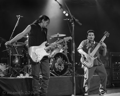 Henry and Jojo Garza - Los Lonely Boys